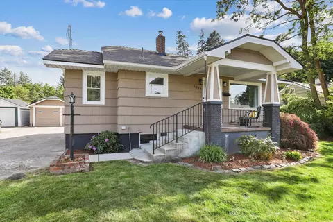 Exterior - 1032 E 33rd Ave, Spokane, WA 99203 photo 2 of 8