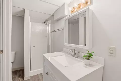 Bath - 11119 E 26th Ave, Spokane Valley, WA 99206 photo 5 of 5