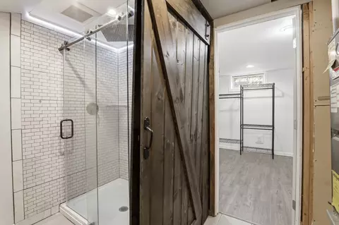 Bath - 725 E Dalke Ave, Spokane, WA 99208 photo 3 of 4