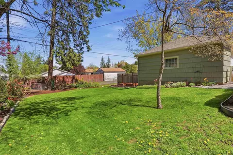 Exterior - 1311 E 40th Ave, Spokane, WA 99203 photo 7 of 11
