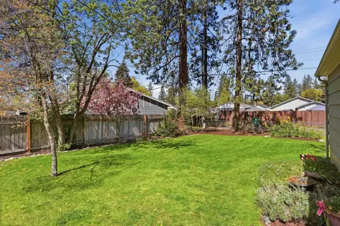Exterior - 1311 E 40th Ave, Spokane, WA 99203 photo 9 of 11