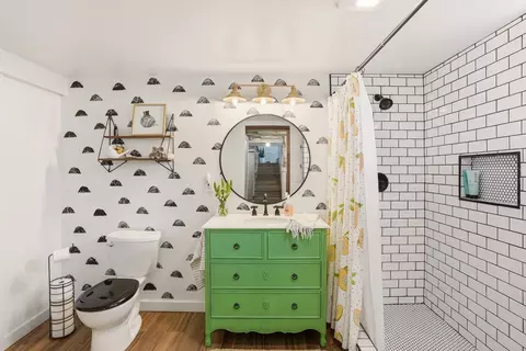 Bath - 1311 E 40th Ave, Spokane, WA 99203 photo 3 of 3