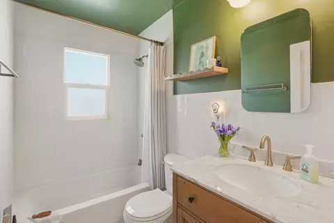 Bath - 1311 E 40th Ave, Spokane, WA 99203 photo 1 of 3