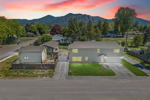 915 W Main St, Chewelah, WA 99109