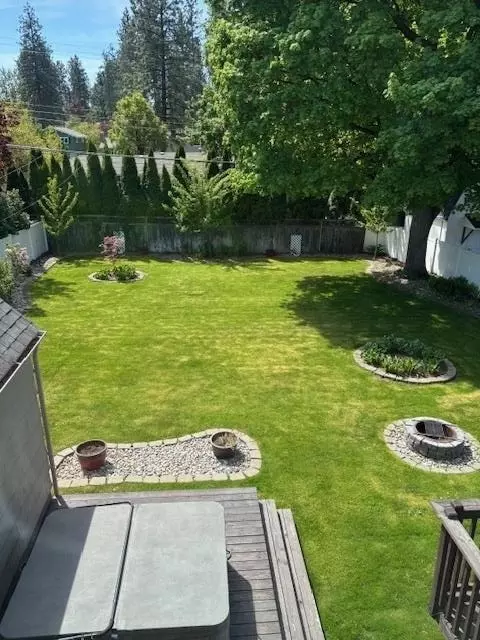 Exterior - 1708 E 34th Ave, Spokane, WA 99203 photo 11 of 16