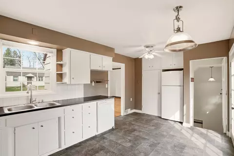 Kitchen - 1708 E 34th Ave, Spokane, WA 99203 photo 5 of 5