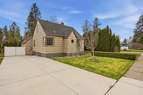 Exterior - 1708 E 34th Ave, Spokane, WA 99203 photo 3 of 16