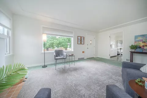 Living - 211 E Hoffman Ave, Spokane, WA 99207 photo 3 of 3