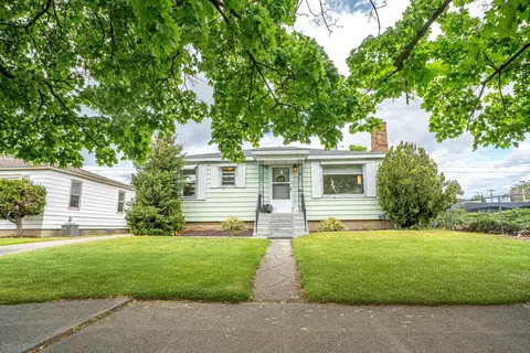 Exterior - 211 E Hoffman Ave, Spokane, WA 99207 photo 9 of 9