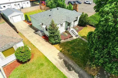 View/Area - 211 E Hoffman Ave, Spokane, WA 99207 photo 1 of 6