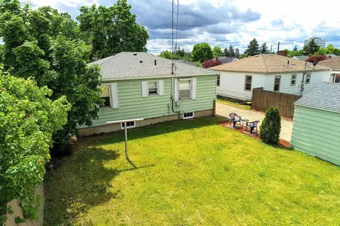 View/Area - 211 E Hoffman Ave, Spokane, WA 99207 photo 2 of 6