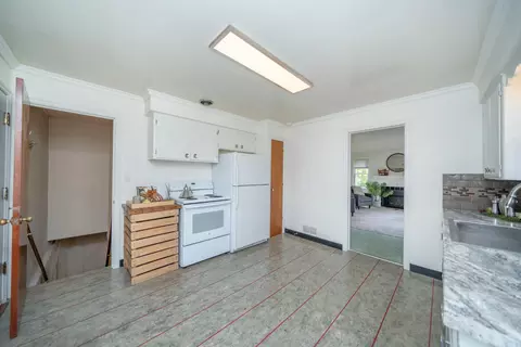 Kitchen - 211 E Hoffman Ave, Spokane, WA 99207 photo 4 of 6
