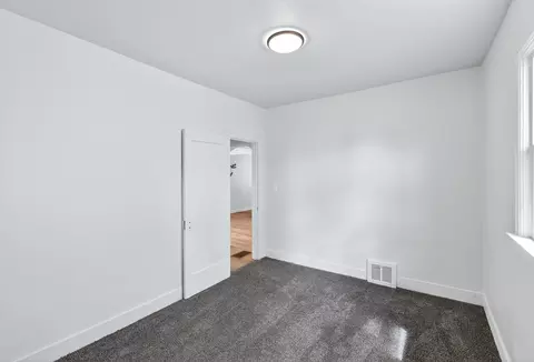 Bedroom - 207 E Baldwin Ave, Spokane, WA 99207 photo 5 of 5