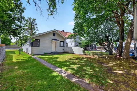 Exterior - 207 E Baldwin Ave, Spokane, WA 99207 photo 3 of 7