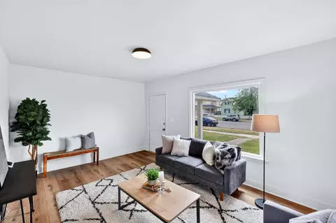 Living - 207 E Baldwin Ave, Spokane, WA 99207 photo 3 of 3