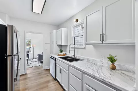 Kitchen - 207 E Baldwin Ave, Spokane, WA 99207 photo 2 of 6