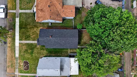 View/Area - 207 E Baldwin Ave, Spokane, WA 99207 photo 1 of 9