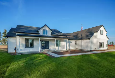 14506 W Pine Bluff Rd, Nine Mile Falls, WA 99026