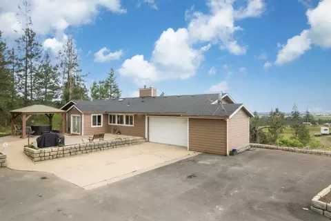 16630 E Foothills Dr, Spokane, WA 99217