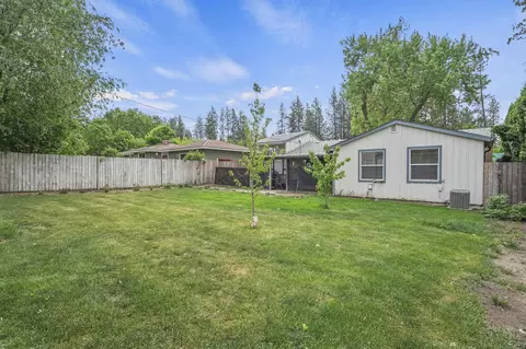 Exterior - 10907 E 17th St, Spokane, WA 99206 photo 9 of 11