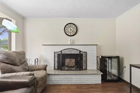 Living - 10907 E 17th St, Spokane, WA 99206 photo 2 of 2