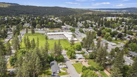View/Area - 10907 E 17th St, Spokane, WA 99206 photo 8 of 9