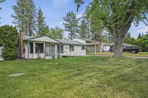 Exterior - 10907 E 17th St, Spokane, WA 99206 photo 2 of 11