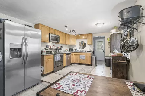 Kitchen - 10907 E 17th St, Spokane, WA 99206 photo 2 of 4