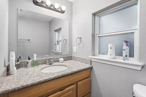 Bath - 10907 E 17th St, Spokane, WA 99206 photo 2 of 3