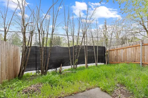 Exterior - 3018 E Jackson Ave, Spokane, WA 99207 photo 3 of 7