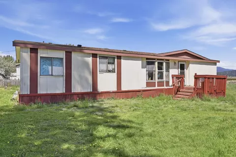 11076 N Honeymoon Bay Rd, Newman Lake, WA 99025