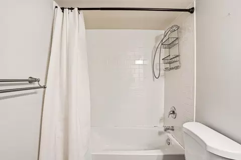 Bath - 3 E 28th Ave, Spokane, WA 99203 photo 5 of 5