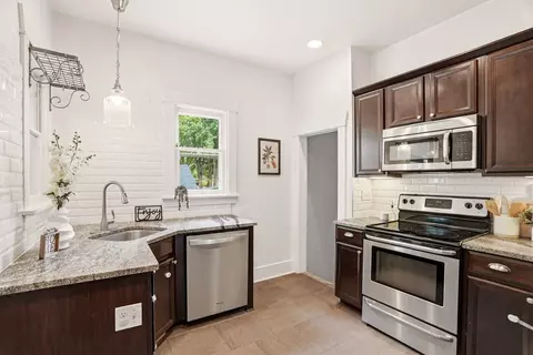 Kitchen - 3 E 28th Ave, Spokane, WA 99203 photo 1 of 4