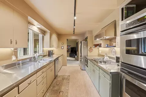 1104 E 26th Ave, Spokane, WA 99203 photo 8