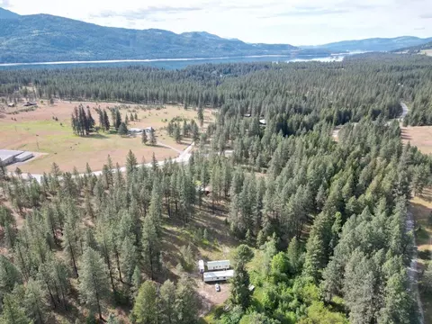 26 German Rd, Kettle Falls, WA 99141
