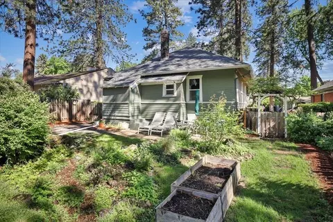 Exterior - 1014 E 18th Ave, Spokane, WA 99203 photo 5 of 6