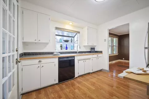 Kitchen - 1014 E 18th Ave, Spokane, WA 99203 photo 2 of 3