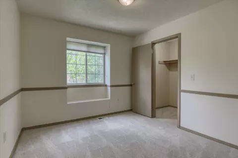 Bedroom - 4262 E 33rd Ave, Spokane, WA 99223 photo 1 of 7