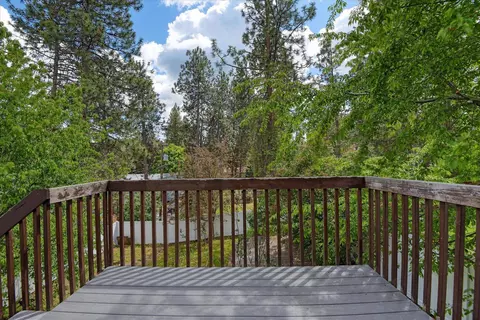Exterior - 4262 E 33rd Ave, Spokane, WA 99223 photo 9 of 10