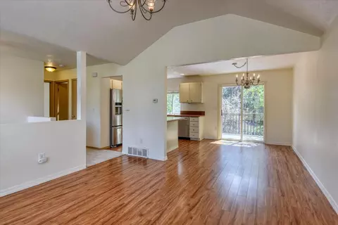 Living - 4262 E 33rd Ave, Spokane, WA 99223 photo 4 of 6
