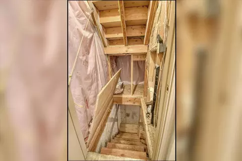 Entry Way - 4262 E 33rd Ave, Spokane, WA 99223 photo 2 of 2