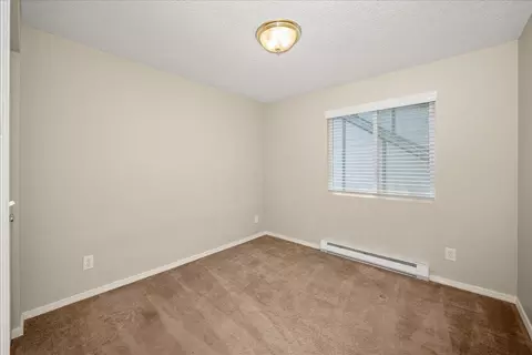 Bedroom - 306 E Weile Ave UNIT 4, Spokane, WA 99208 photo 3 of 3