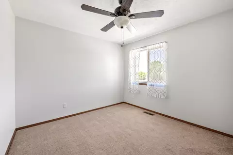 Bedroom - 9815 E Springfield Ln, Spokane Valley, WA 99206 photo 7 of 7