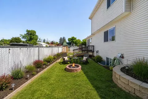 Exterior - 9815 E Springfield Ln, Spokane Valley, WA 99206 photo 5 of 8