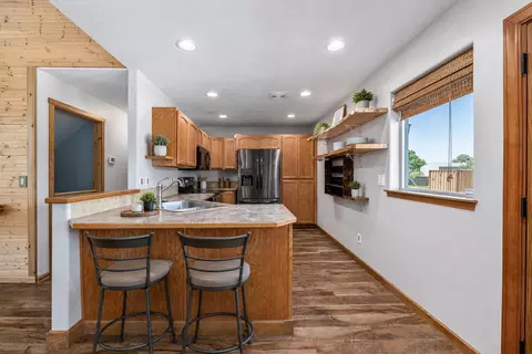 Kitchen - 9815 E Springfield Ln, Spokane Valley, WA 99206 photo 1 of 4