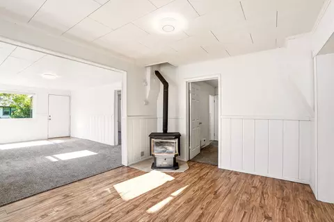 Living - 2123 E 6th Ave, Spokane, WA 99202 photo 2 of 9