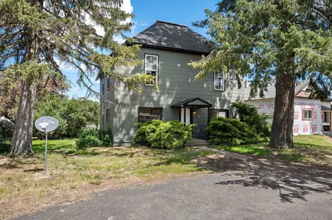 1116 Park St, Davenport, WA 99122