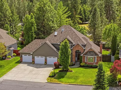 325 W Charlton Ave, Spokane, WA 99208