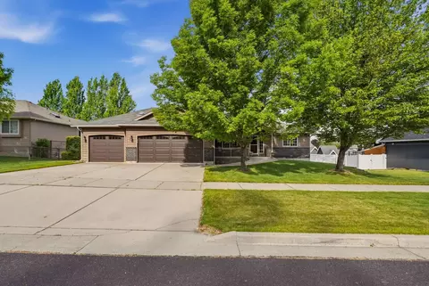 9407 N Seminole St, Spokane, WA 99208