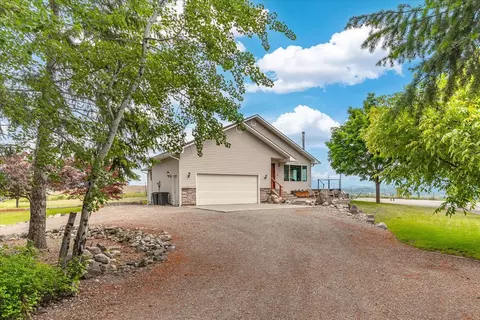 917 B Philpott Rd, Colville, WA 99114